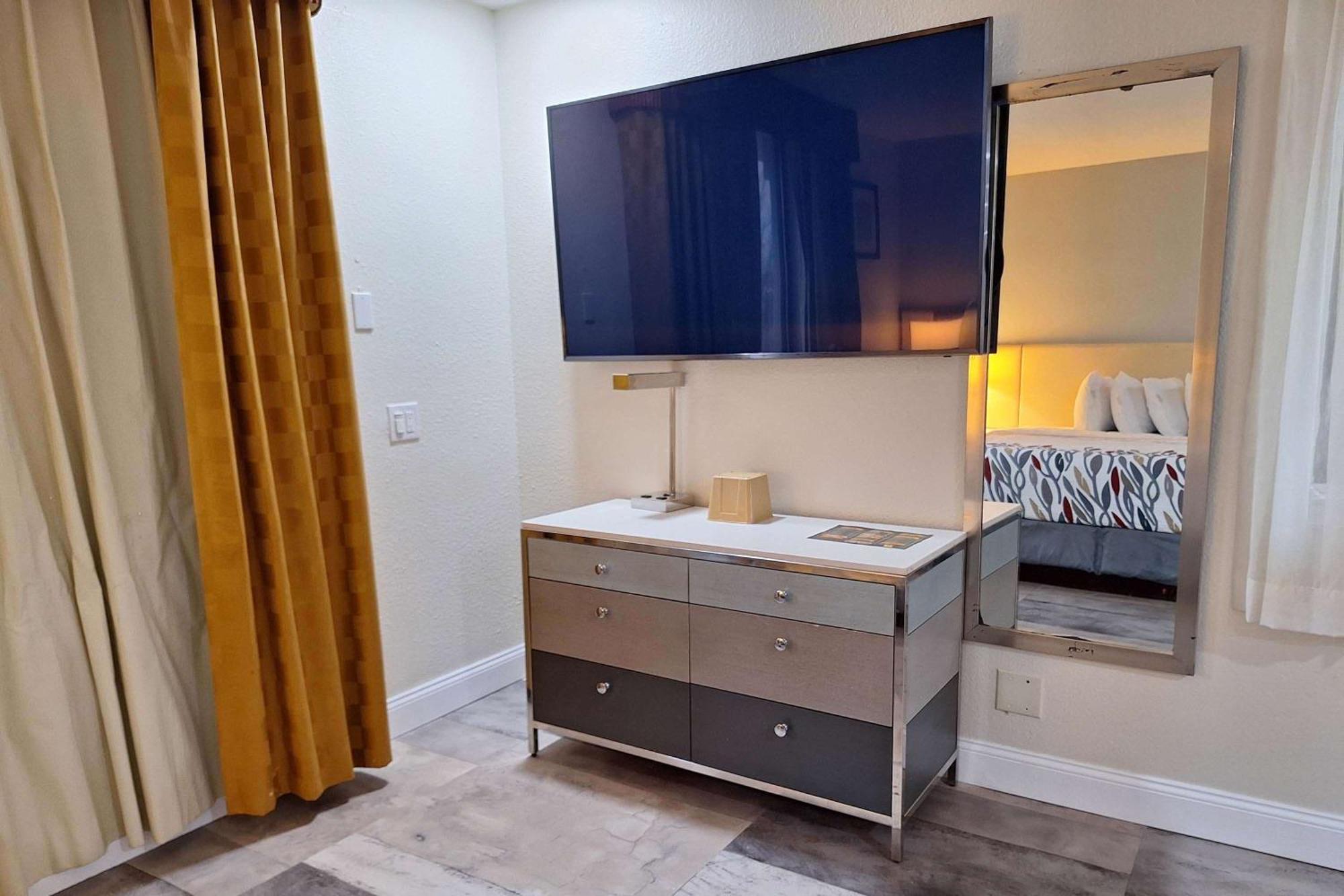 Travelodge By Wyndham Speedway 3* Indianápolis