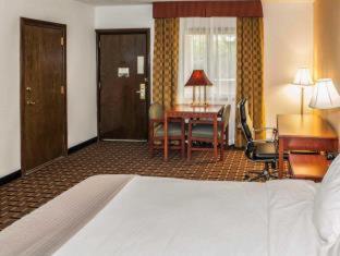 Hotel Travelodge By Wyndham Speedway 3*