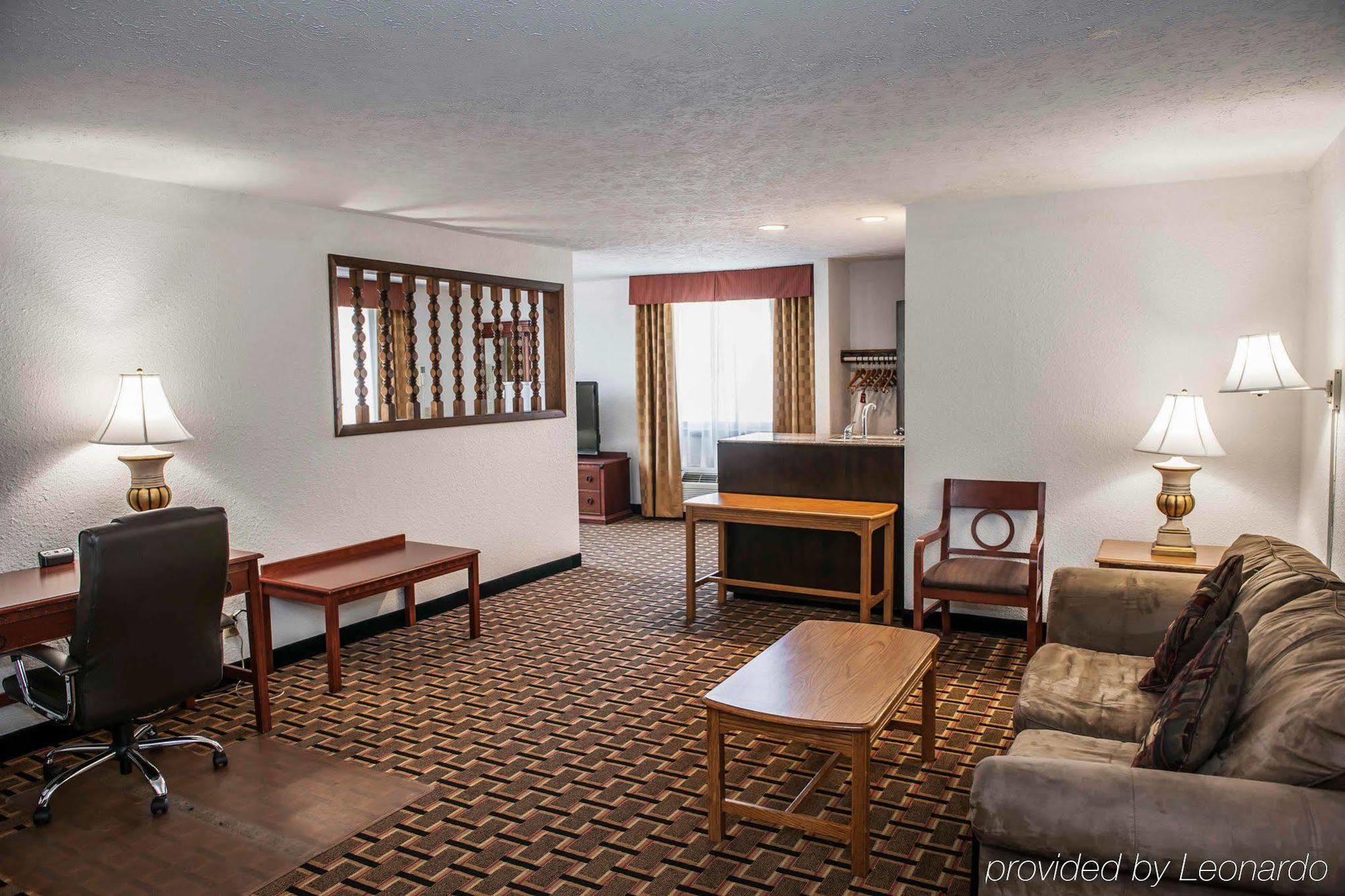 Travelodge By Wyndham Speedway
